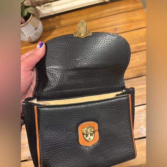 Small Vintage Dooney & Bourke Leather Crossbody Bag - Picture 5 of 10